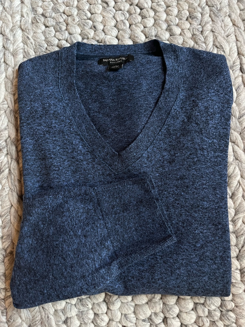 Banana Republic silk and linen blue V neck sweater